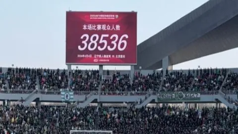 斯帕莱蒂高度评价那不勒斯及孔蒂，国际米兰夺冠势头强劲